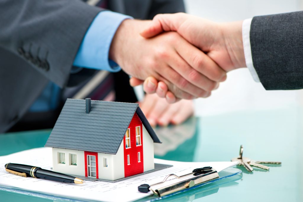 What does a conveyancer do Melbourne Victoria and Brisbane Queensland Australia 2022