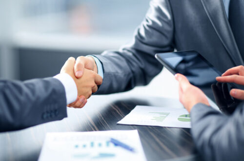 8 Major Factors to Check For Finding The Right Conveyancer